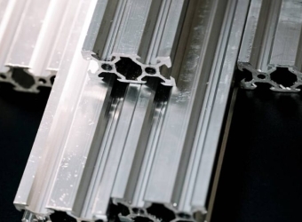 5 SIGNS OF POOR-QUALITY EXTRUDED ALUMINUM 5 SIGNS OF POOR-QUALITY EXTRUDED ALUMINUM